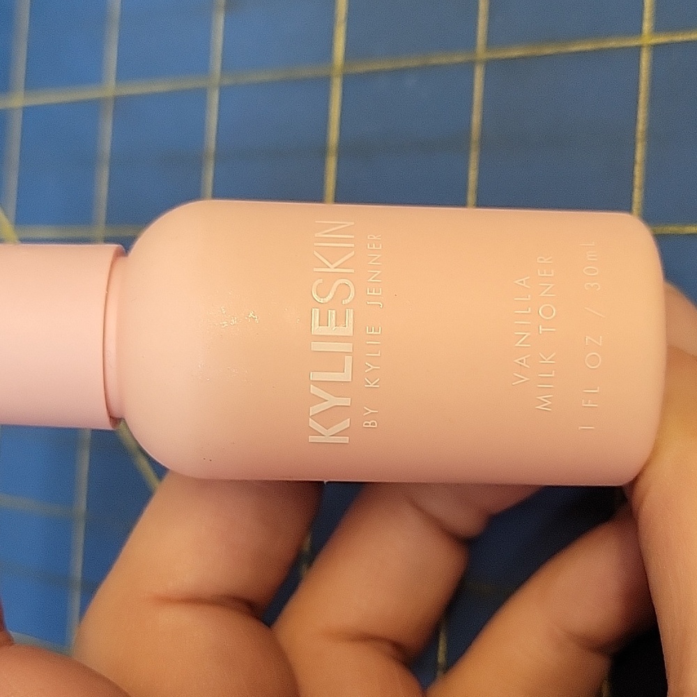 Kylieskin Vanilla Milk Toner 30ml New Sealed Bottle